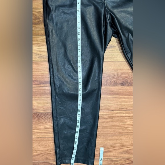 Dynamite Vika Faux Leather Ankle Pant - Picture 6 of 7